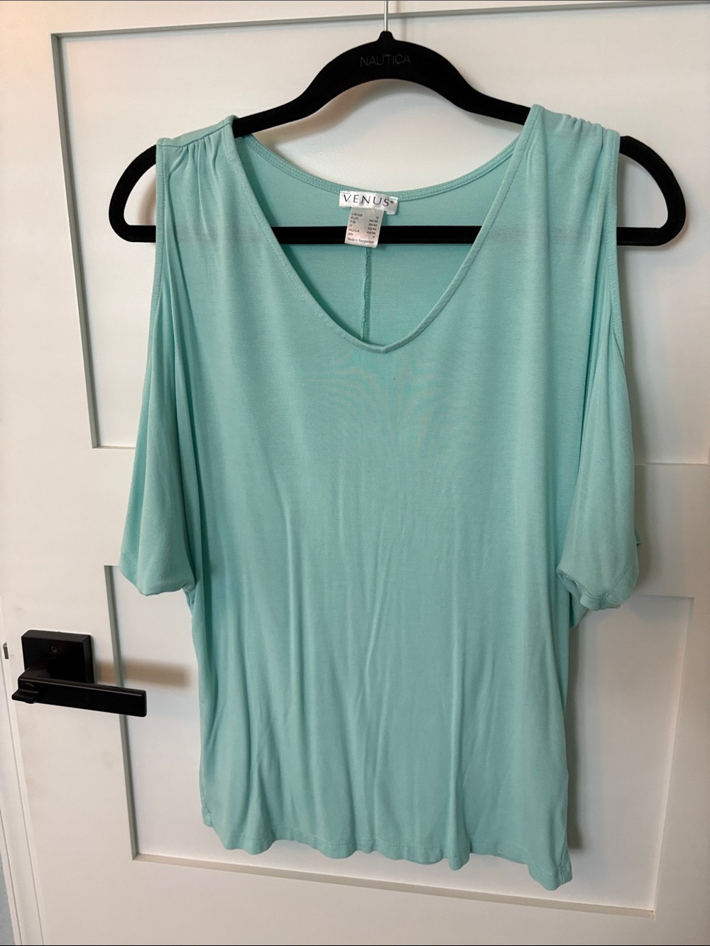 VENUS Mint Cold-Shoulder V-Neck Top